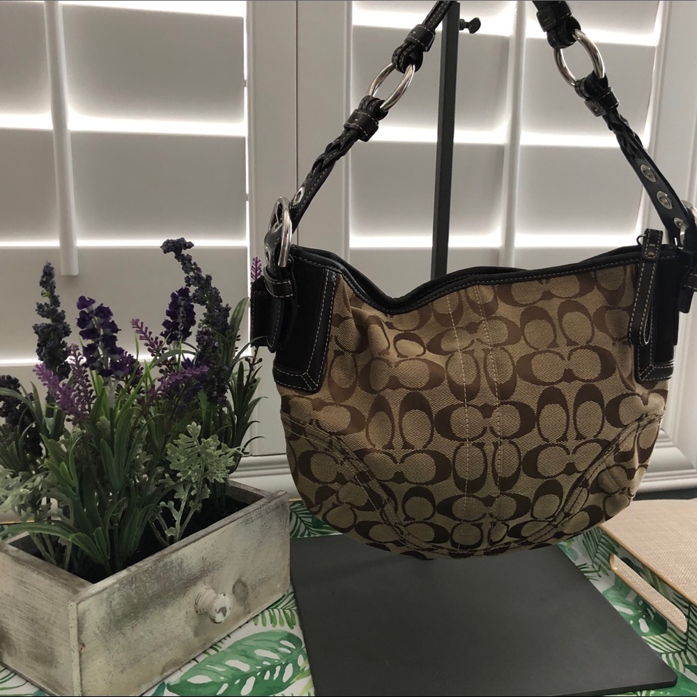 Authentic Coach bag (dust bag included)